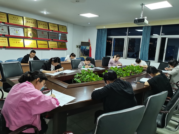 4afacb90b9b3fa808c860e1b6025a9c.jpg 4afacb90b9b3fa808c860e1b6025a9c.jpg